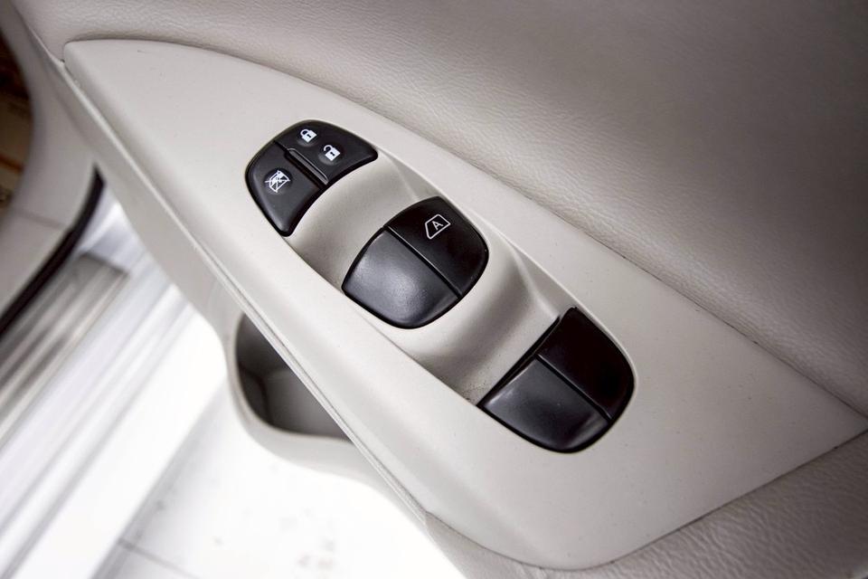 รหัสรถ 1D817 NISSAN SYLPHY 1.6V 2016 11