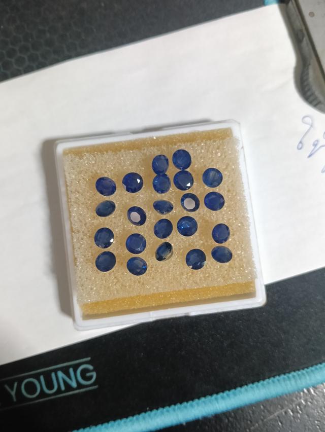 พลอย blue sapphire สีน้ำเงิน ขนาด5มม. 22เม็ด รูปที่ 3