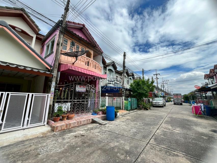 หมู่บ้านขจีนุช ลาดหลุมแก้ว ถนนราชพฤกษ์ ต.คลองพระอุดม อ.ลาดหลุมแก้ว จ.ปทุมธานี 3