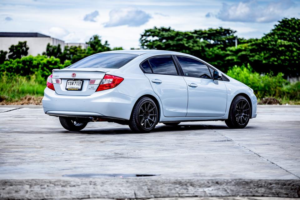 Honda Civic Fb 1.8S ปี 2012 เกียร์ออโต้ สีฟ้า