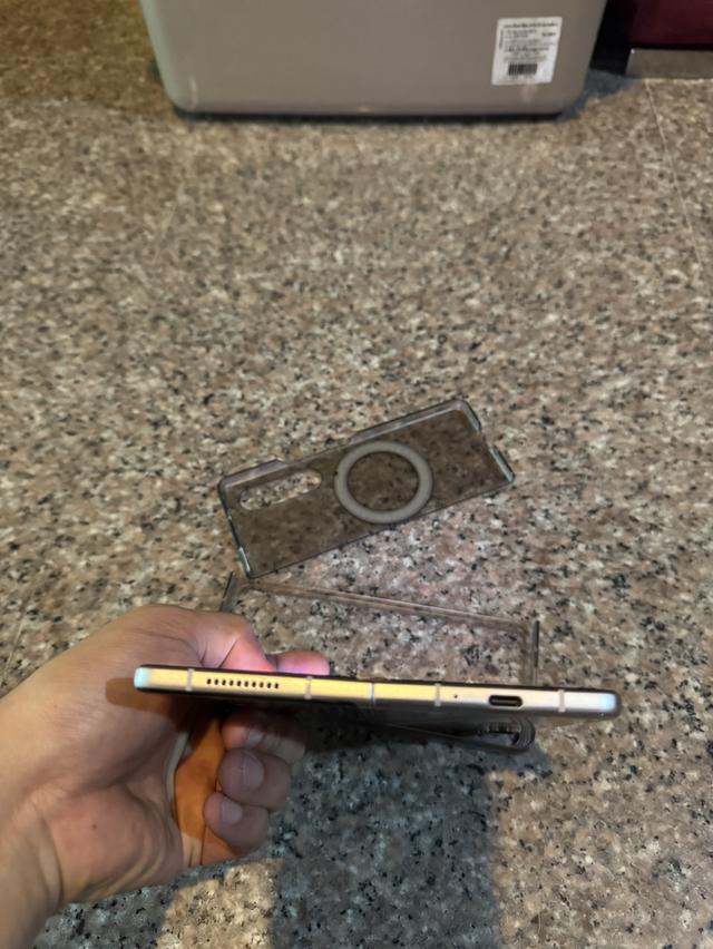 ขายๆๆๆถูกSamsungFold3 5G สีหายากPhontom Silver 256กิ๊กสูนTrueสภาพสวยการใช้งานดีเยี่ยมทุกๆฟังชั่นเครื่องรีสโตได้ตลอดไม่มีติดแอคเค้าใดๆคับ ( จอกางสุดจอไ