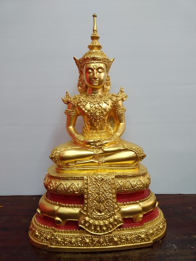 ชุดพระแก้วมรกตจำลองหน้าตัก7นิ้วออกวัดพระแก้ว 7