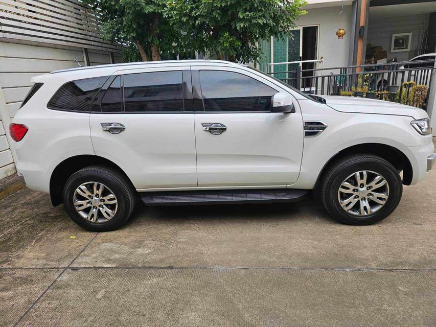 Ford Everest 6