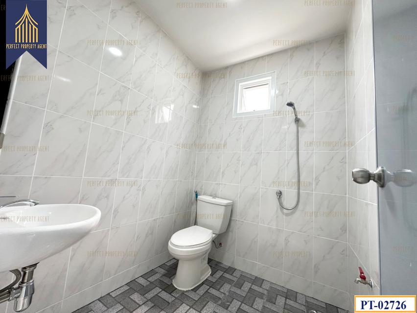 ขาย ทาวน์เฮ้าส์แฝดสร้างใหม่ ทำเล สุขุมวิท เทพารักษ์ ศรีนครินทร์ 11