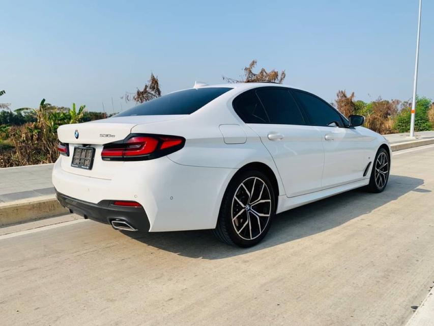  BMW 530e 2.0M SPORT PLUG IN HYBRID LCI G30 2021 วารัยตีเหลือยาวๆๆ 3