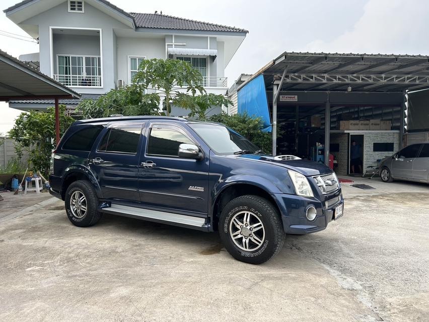 MU-7 ปี 2010 เครื่อง 3.0 ขับ2 auto