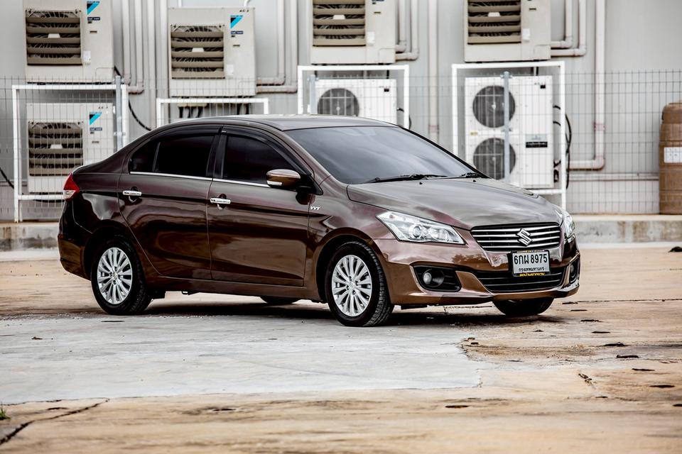 Suzuki Ciaz 1.25 GLX ปี 2017 สีน้ำตาล มือเดียวป้ายแดง
