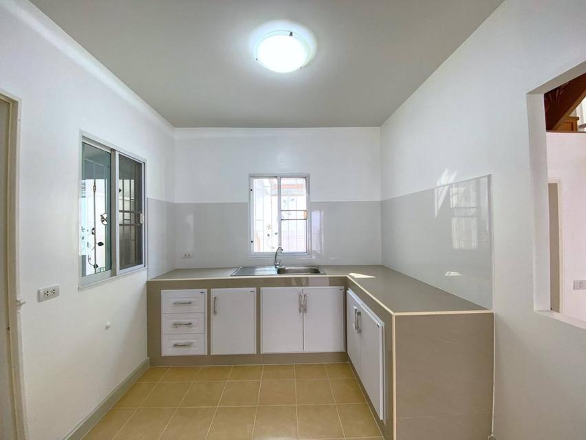 บ้านภัสสร 12 คลอง 3 เนื้อที่ 50.2 ตรว. รีโนเวททั้งหลัง 8