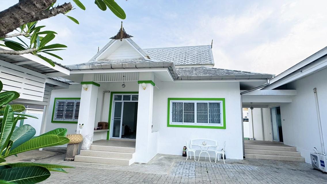 บ้านเดี่ยวชั้นเดียว 2 หลังติดกัน ทำเลศักยภาพ ใกล้โรงเรียนนานาชาติ เพียง 6 นาที! 10