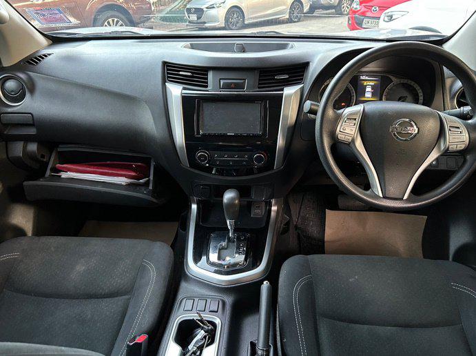 Nissan NP 300 Navara 2.5 DOUBLE CAB Calibre EL AT ปี 2018 6