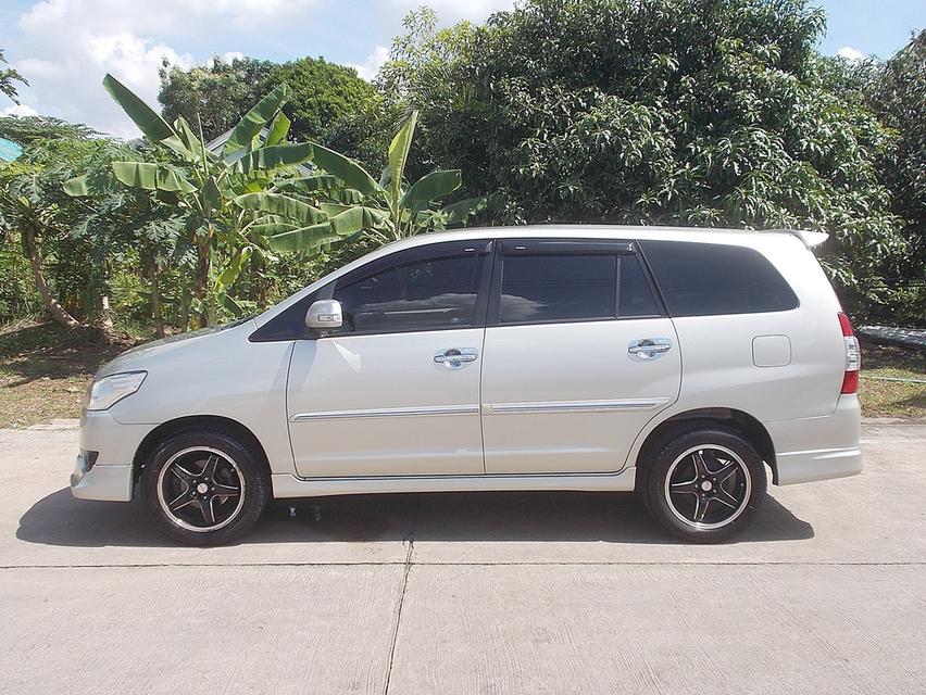 Toyota Innova 2.0V ปี 2012 รถบ้านมือเดียวแบบ7ที่นั่งชับดี 8
