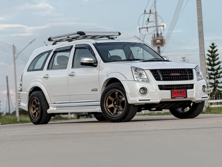 ขายด่วน Isuzu MU-7 