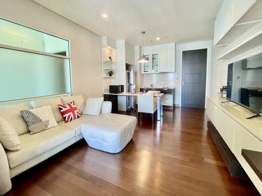 ให้เช่าคอนโด ไอวี่ ทองหล่อ 43 ตรม. ชั้น 11 วิวเมือง **Fully Furnished** 3