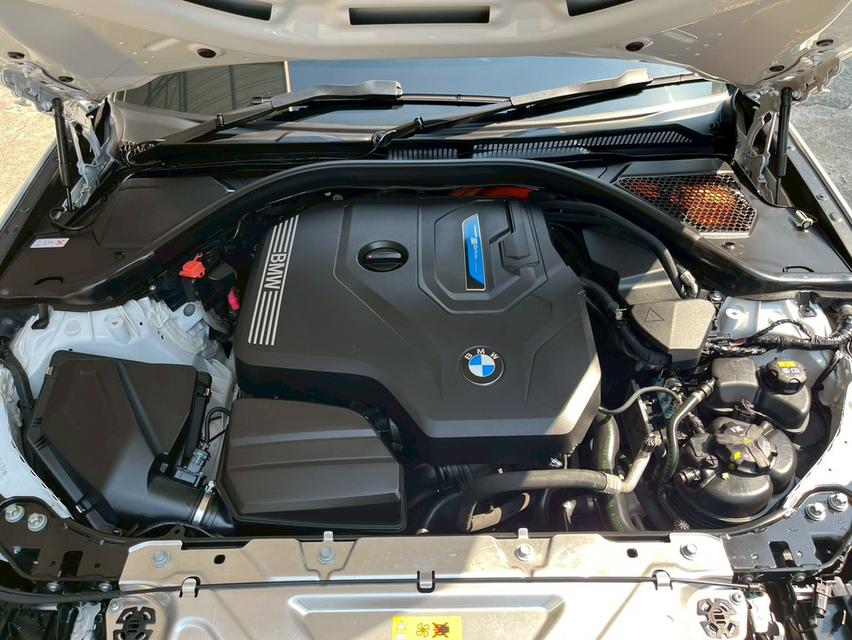 BMW 330e 2.0 M Sport รถปี 2020 จดทะเบียน ปี 2022 20