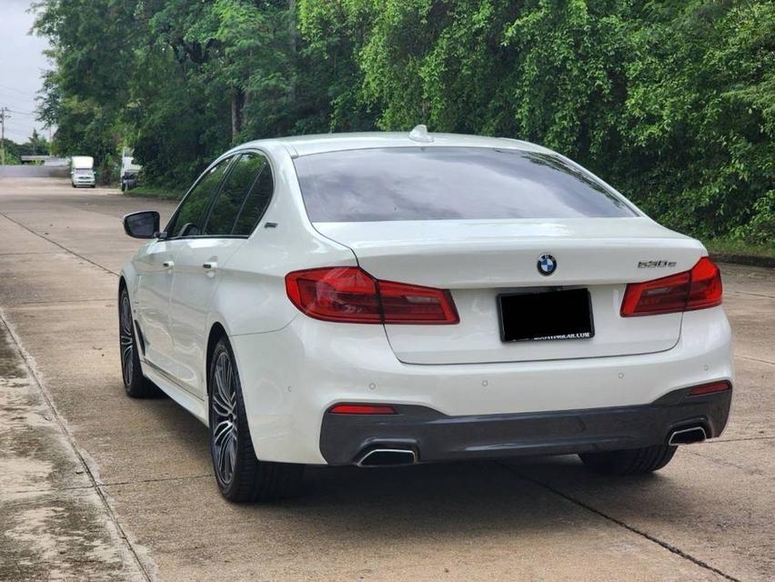 BMW 530e G30 Plug-in Hybrid  3