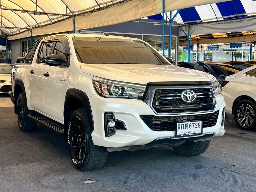 สุดหล่อ Rocco Toyota Revo Rocco 2.4 Prerunner 4ประตู ยกสูงเกียร์ธรรมดา