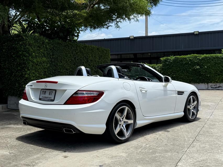 2015 BENZ SLK CARBON LOOK รถมือเดียวออกป้ายแดง รถวิ่งน้อย ประวัติ SERVICE ครบ รถไม่เคยมีอุบัติเหตุครับ