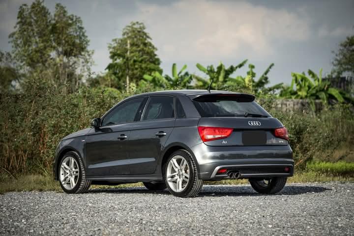 Audi A1 สีดำสวย 2