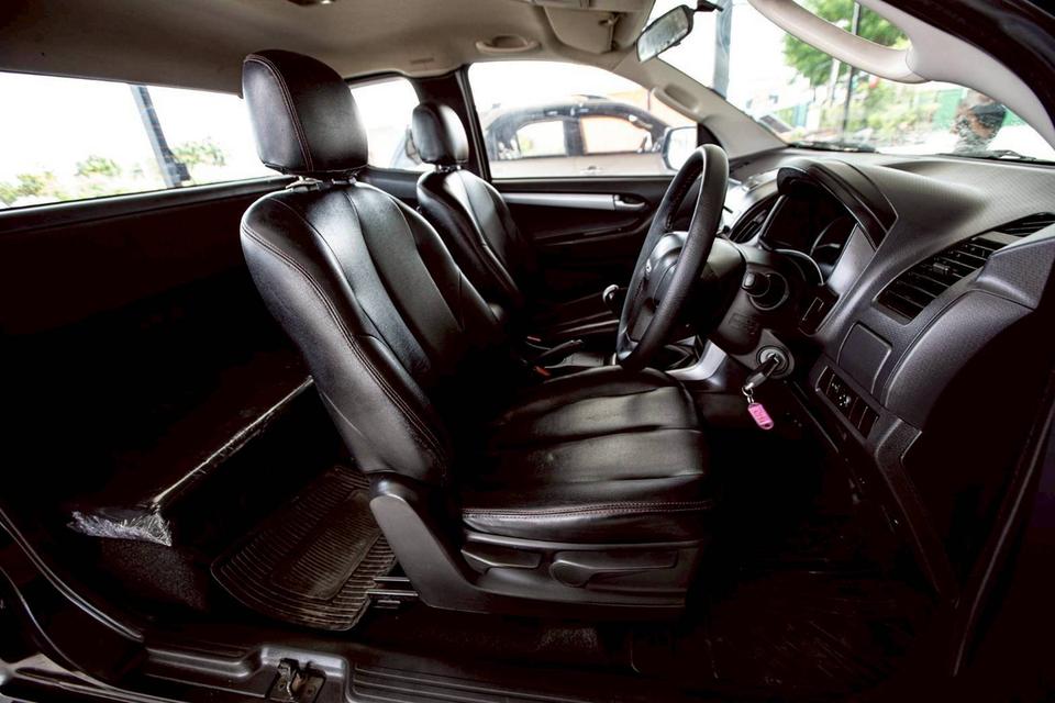 Isuzu D-Max Hi-Lander Cab 2.5 VGS Z ท๊อป ปี 2013 เกียร์ธรรมดา สีดำ  11
