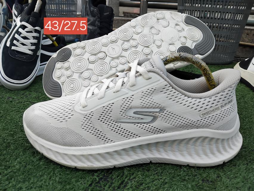 SKECHERS SLIP-ON GO WALK EUR 43/27.5สภาพดีไม่ซ่อม450ค่าส่ง50