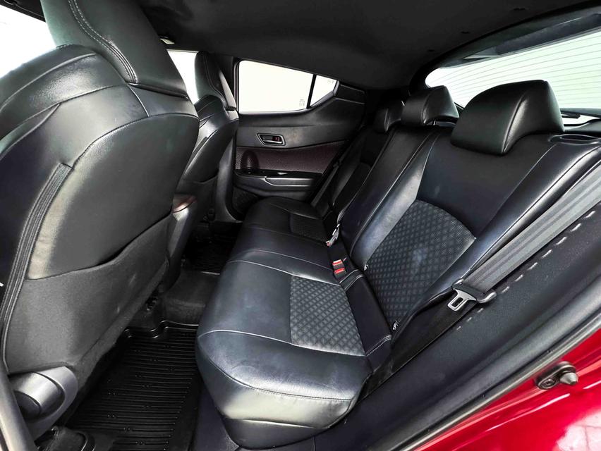 Toyota chr 1.8 hv mid 2019 āļĢāļđāļāļāļĩāđ 10