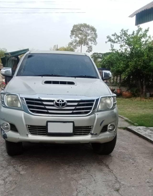 รถยนต์ toyota vigo champ 2.5 E prerunner