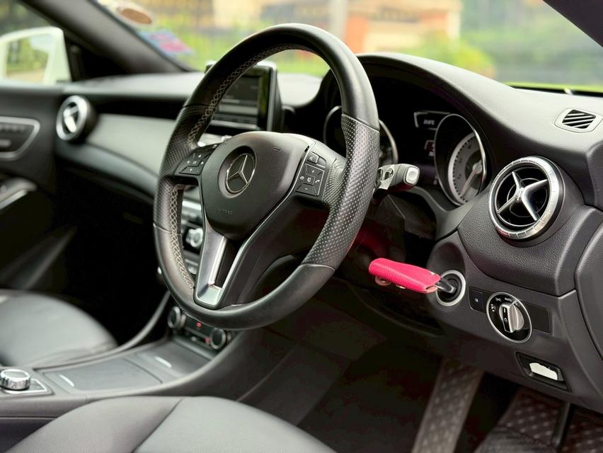 รหัสรถ PJP7168 2015 MERCEDES-BENZ CLA180  10
