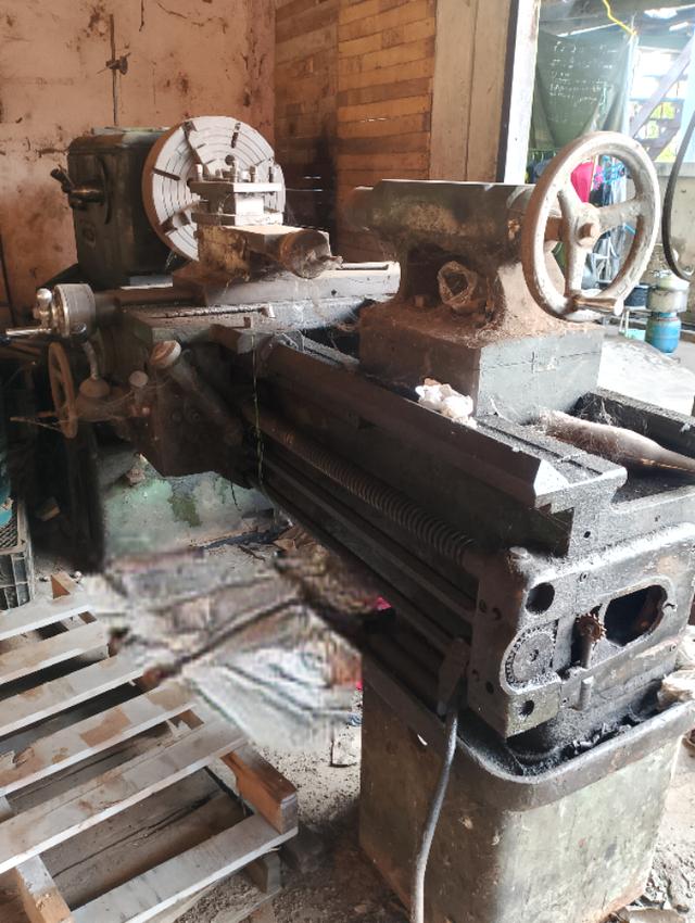 เครื่องกลึงมือ 2 ขายยกเช็ต 4