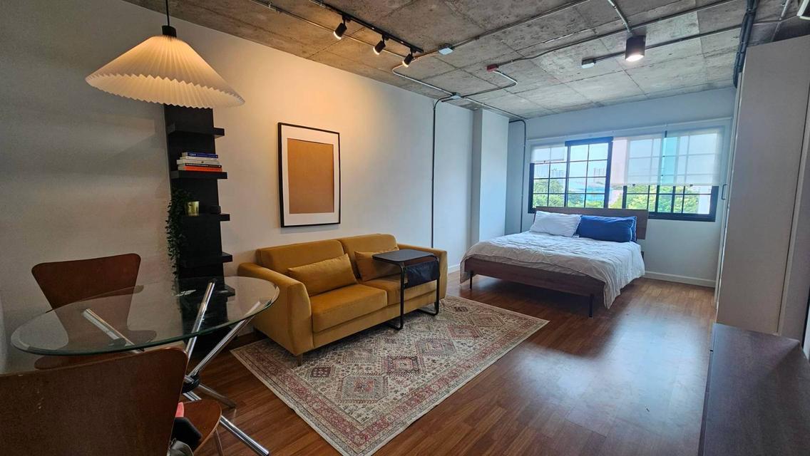 One Thonglor Station: 31 sq.m. Studio Loft, 200m from BTS Thong Lo behind T-One. High Yield 8%+, fully furnished, only 3.65 MB. 1