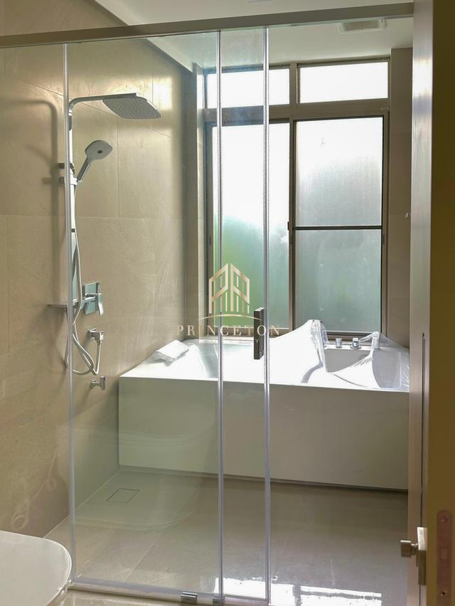 VIVE Rama 9 – Luxurious 3-Story Home in Modern Japanese Design 15