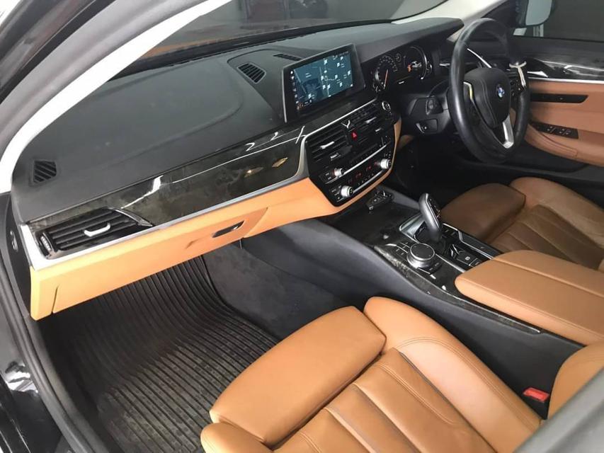 BMW 520d G30 2.0 Sport ปี 2018 -ไมล์ 55,000 กม 2