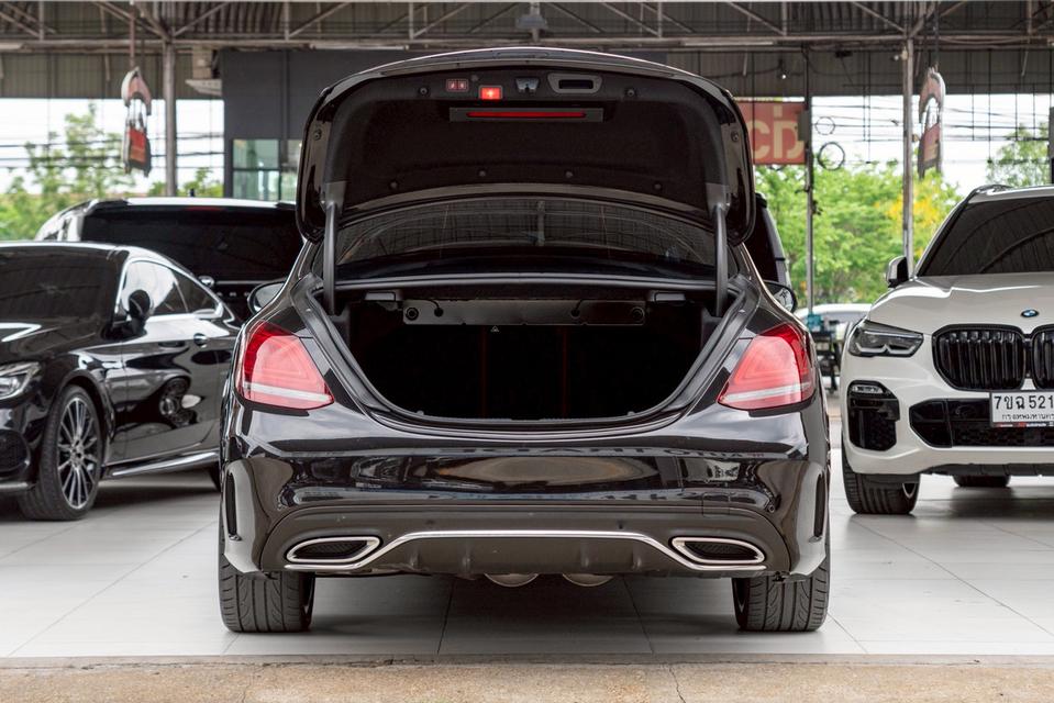 รหัสรถ NP8230 รุ่นรถ : BENZ C220d AMG DYNAMICปีรถ : 2019 รูปย่อยที่ 2