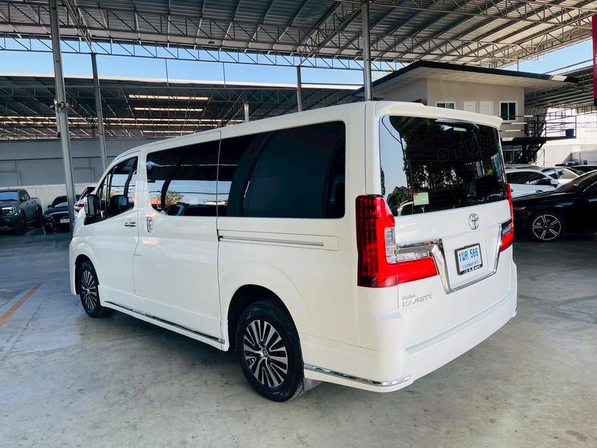 รหัสรถ PBG566 TOYOTA MAJESTY 2.8 ปี 2021  สีขาว รูปที่ 2