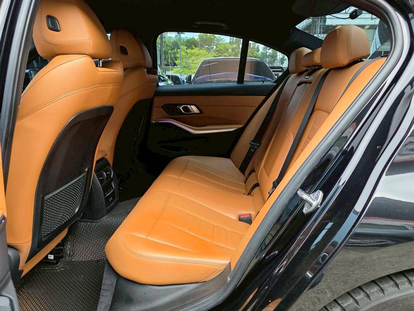 ขาย BMW 320d. Msport ปี20 14