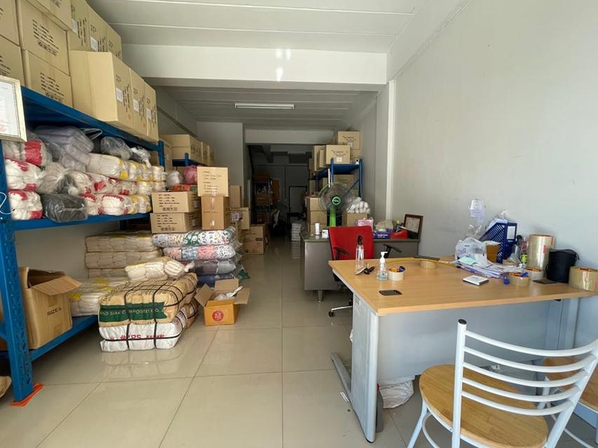 ขายตึกแถว 4ชั้น ขนาด 17.3 ตรว.ศูนย์ธุรกิจการค้าสุวรรณภูมิทาวน์ ถนนลาดกระบัง54/3 ขายถูกที่สุดในโซนลาดกระบัง 2