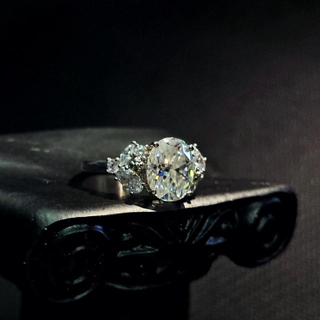 กำไลเพชร เพชรเรียบหรู ดูเเพง เพชรงาม เพชรแท้ -ปุอามี่ Diamond Lap Rama2