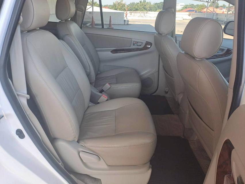 TOYOTA INNOVA, 2.0 V (MNC) (สีขาว) ปี2013 ประวัติดี เช็คศูนย์ตลอด 12