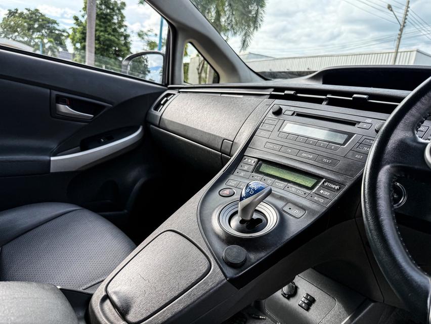 ขาย Totota Prius 1.8Hybrid ปี13 8