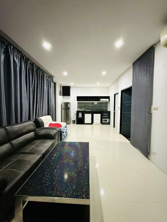 For sale pool villa style modern Pattaya 780 sqm. 12