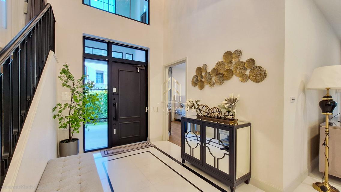Luxury House For Sale or Rent Nantawan Rama 9 New Krungthep Kreetha 7