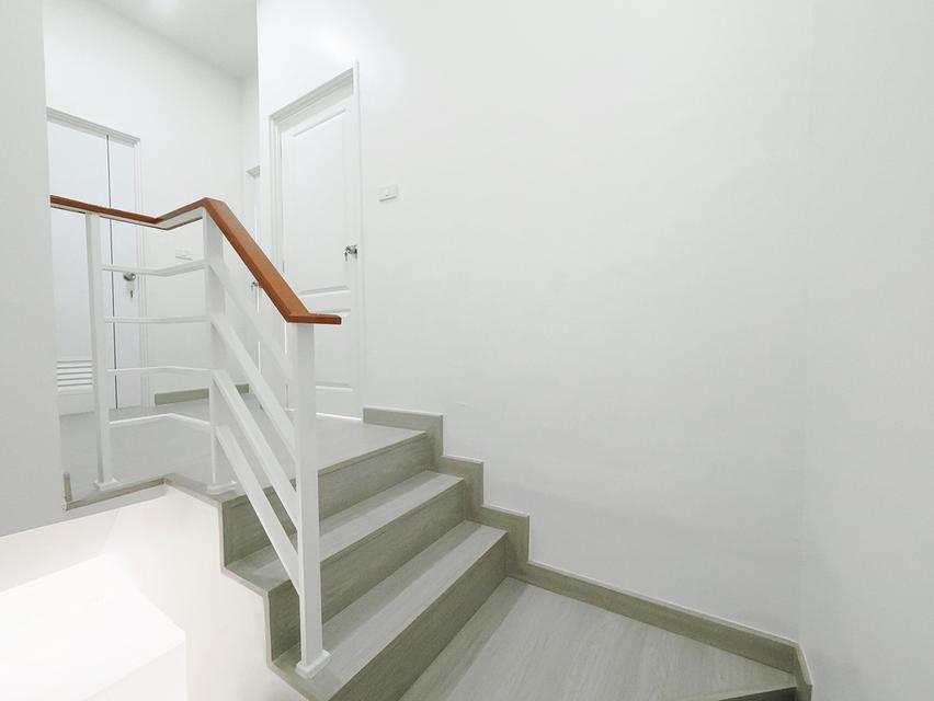 ขายทาวน์เฮ้าส์ 2 ชั้น ม.โกลเด้นทาวน์ โครงการ2 พระราม2-พันท้ายนรสิงห์ ขนาด 19.2 ตร.ว. 4 ห้องนอน 2 ห้องน้ำ ขาย 1.99ล้าน 12