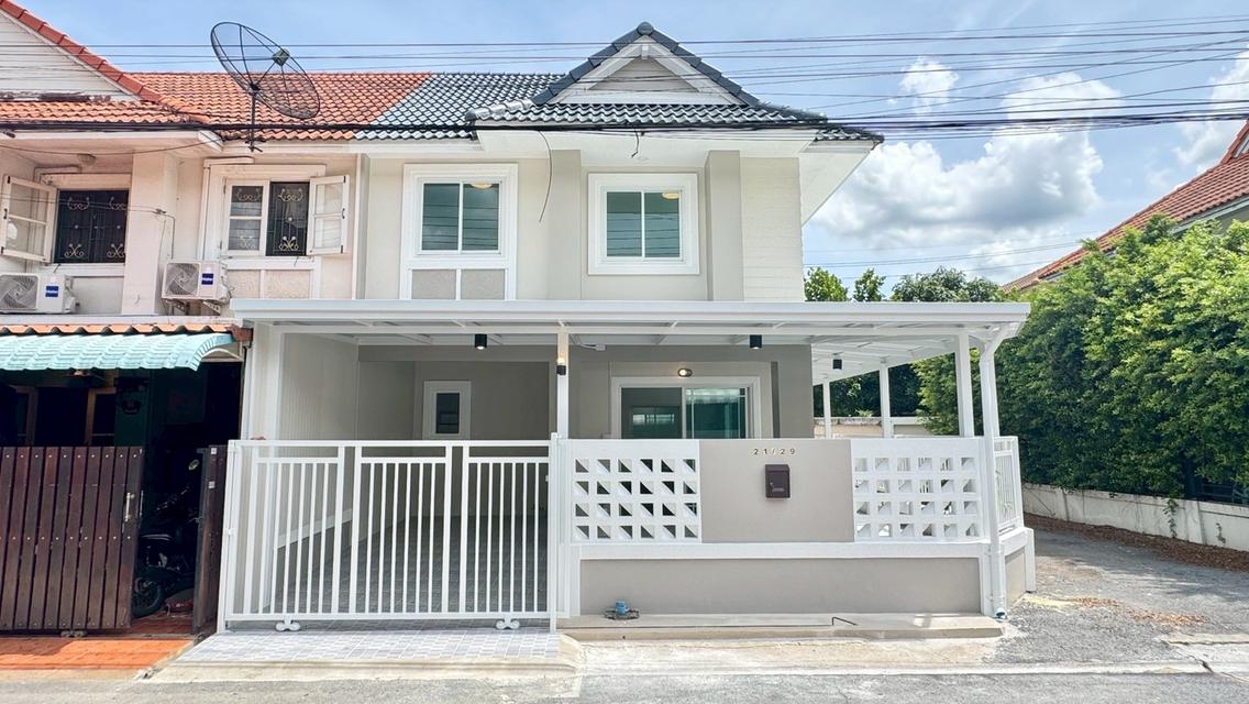 หมู่บ้านพฤกษา21