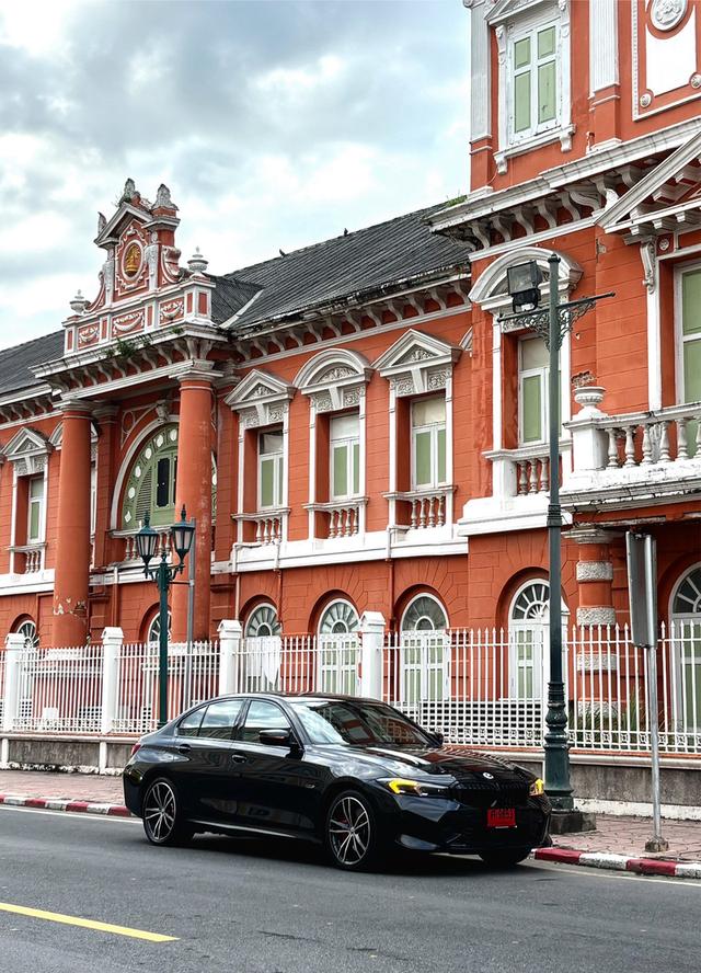 2023 BMW 330e M sport Lci ( Facelift ) ð