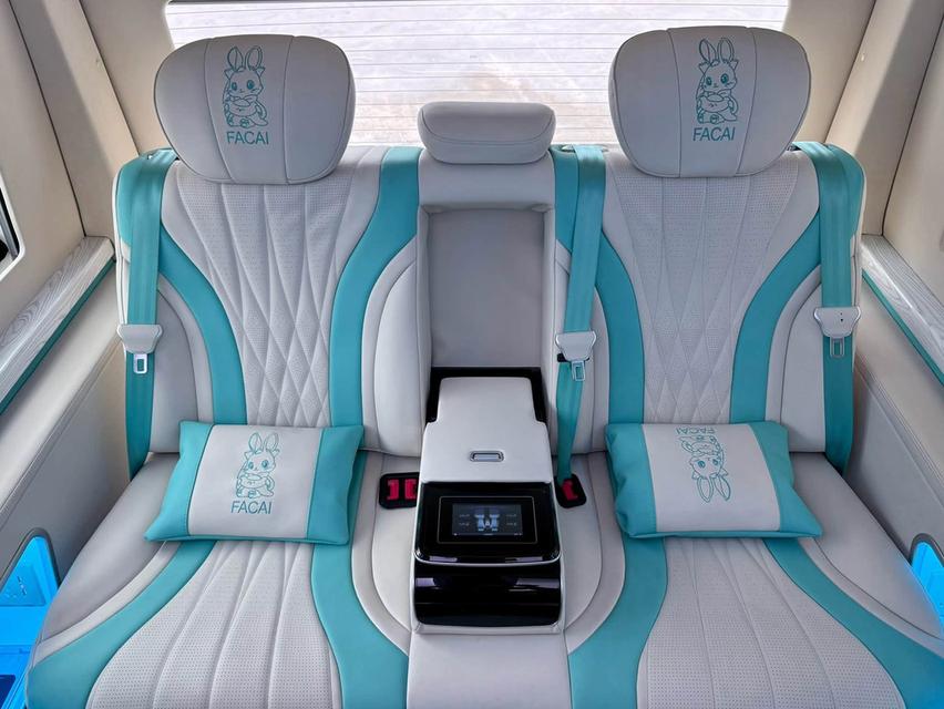 🔥 TOYOTA COMMUTER 2.8 AT EURO 5 ปี 2024 🔥 VIP FULL OPTION ชุดแต่งเต็มคัน พร้อมใช้งาน รูปย่อยที่ 4