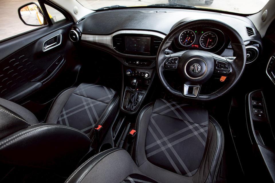 New MG 3 1.5X Sunloof ปี 2019 สีเหลือง มือเดียวป้ายแดง รูปที่ 14