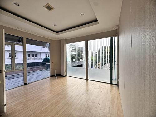 ให้เช่าพื้นที่สุดคุ้ม ซอยทองหล่อ 13 (สุขุมวิท55) ทำเลดีใกล้แหล่งธุรกิจ (N.1806) 3