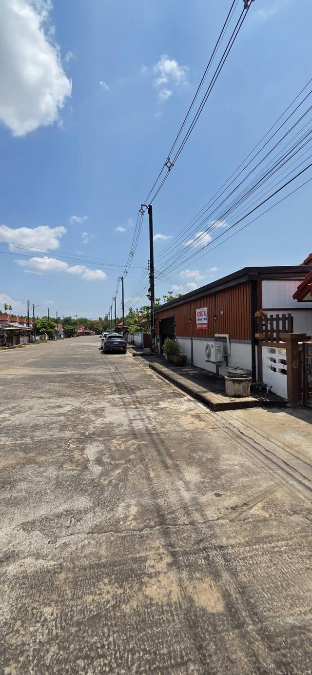 บ้านเดียวสามห้องนอนสองห้องน้ำ 2