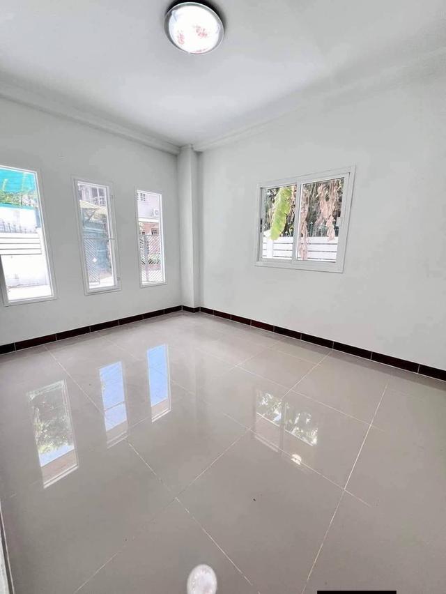ขายบ้านเดี่ยว 2 ชั้น หมู่บ้านปรีชาสุวินทวงศ์ 34 มีนบุรี 73 ตรว. ฟรีเฟอร์ 8