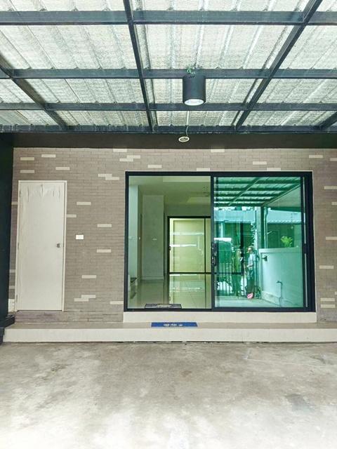 เช่าทาวน์โฮม 3ชั้น ใหม่ 220 ตร.ม. แจส เออร์เบิน ศรีนครินทร์ 2.6 กม.สุขุมวิท113 MRT ศรีเทพา 1กม. 3นอน 3น้ำ อิมพีเรียลเวิล 6