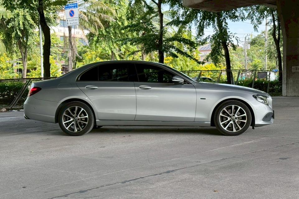 Mercedes-Benz E350e Avantgarde Facelift W213 AT ปี 2019 รถมือเดียว สภาพดี
